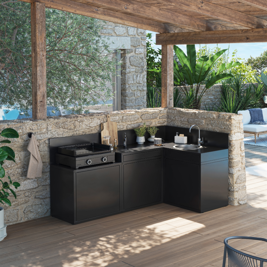 Détail de matériaux pour cuisine d’extérieur durable